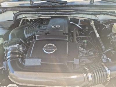 2015 Nissan Frontier 2WD Crew Cab SWB Auto Desert Runner