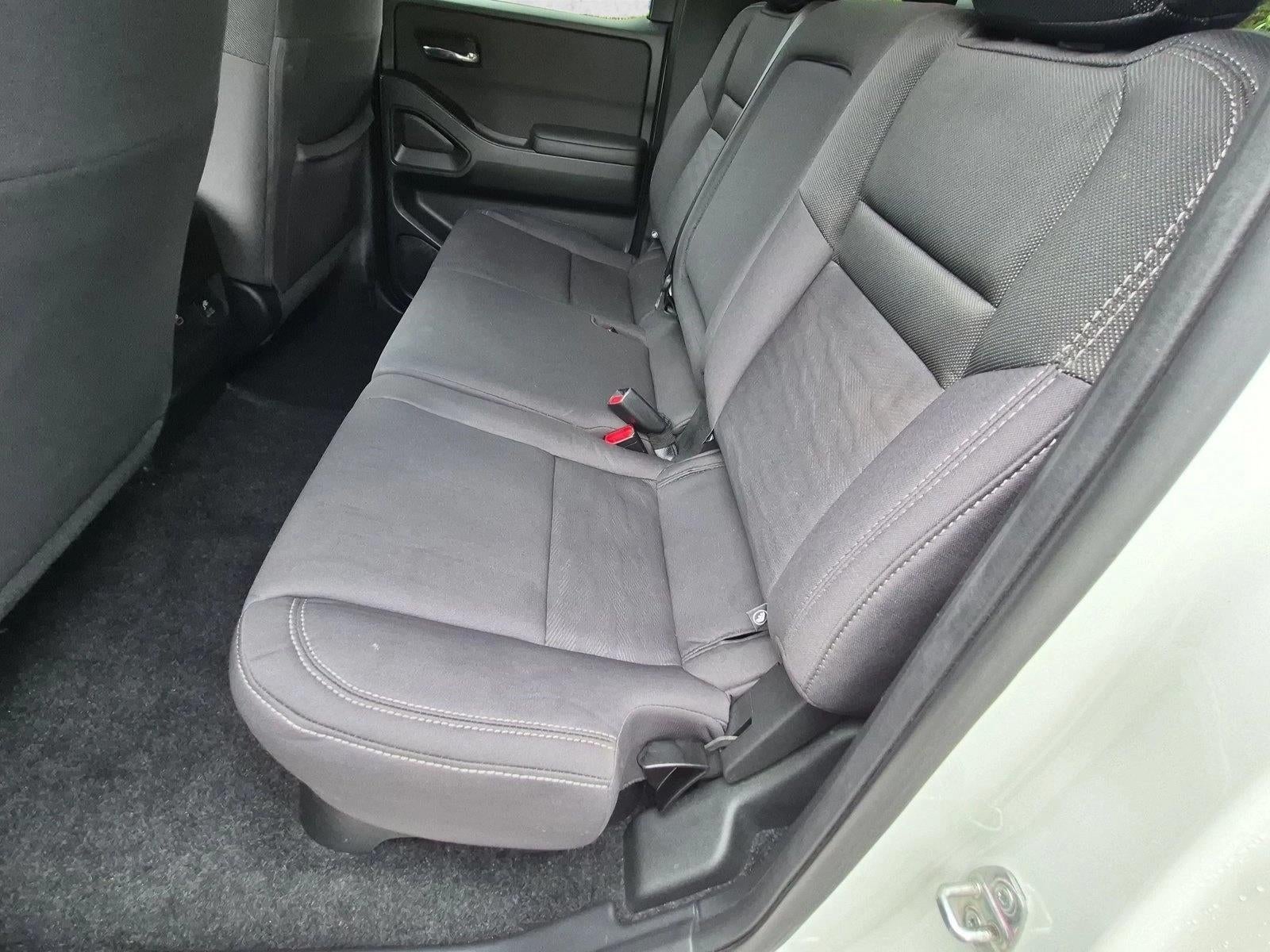 2024 Nissan Frontier Crew Cab 4x2 SV