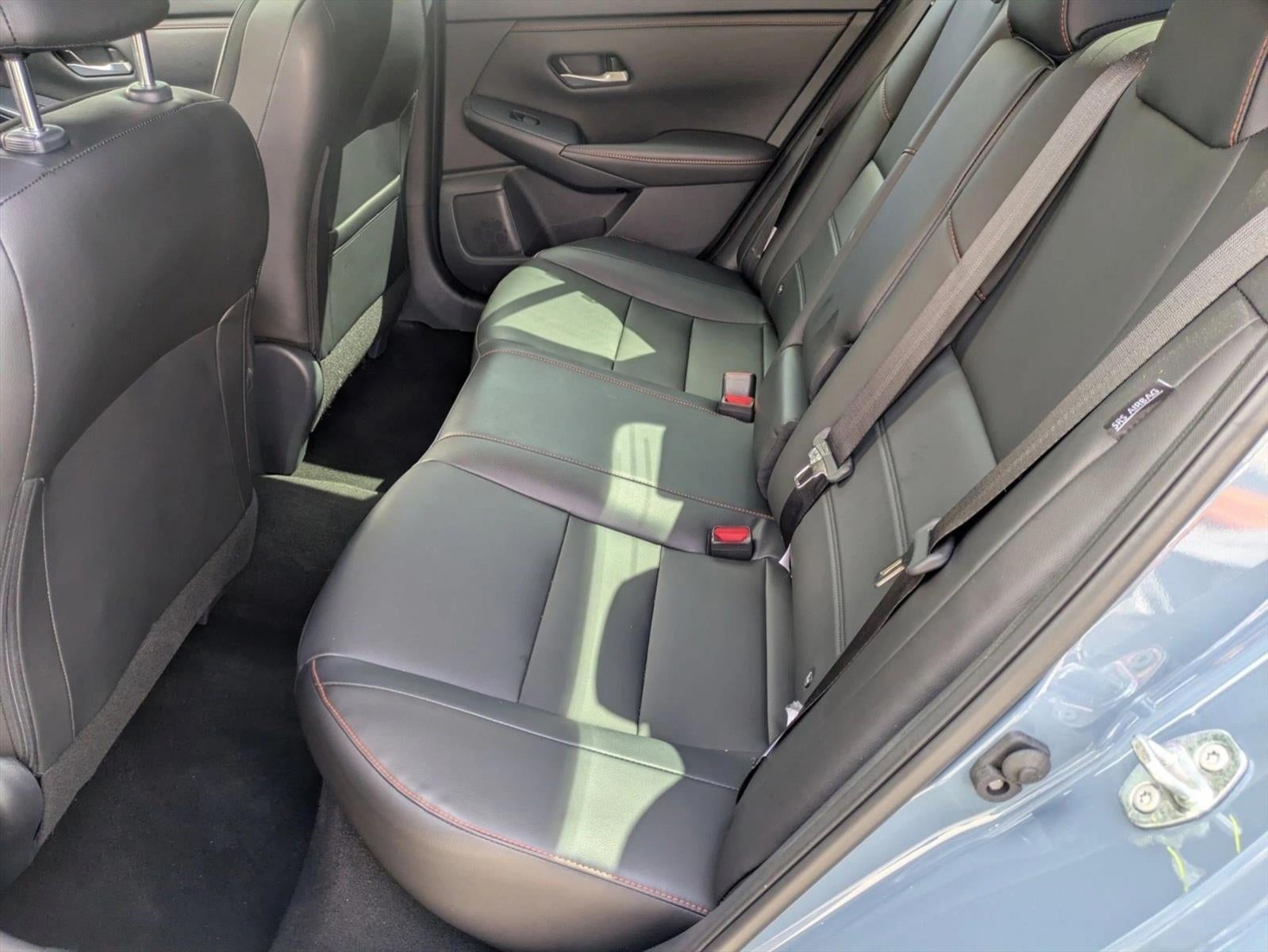 2025 Nissan Sentra SR CVT