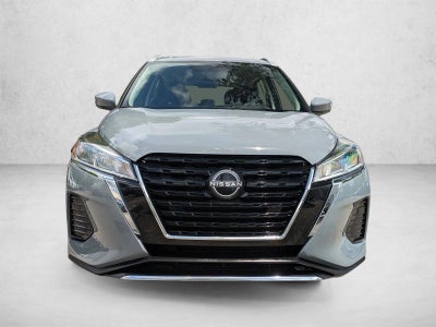 2022 Nissan Kicks SV FWD
