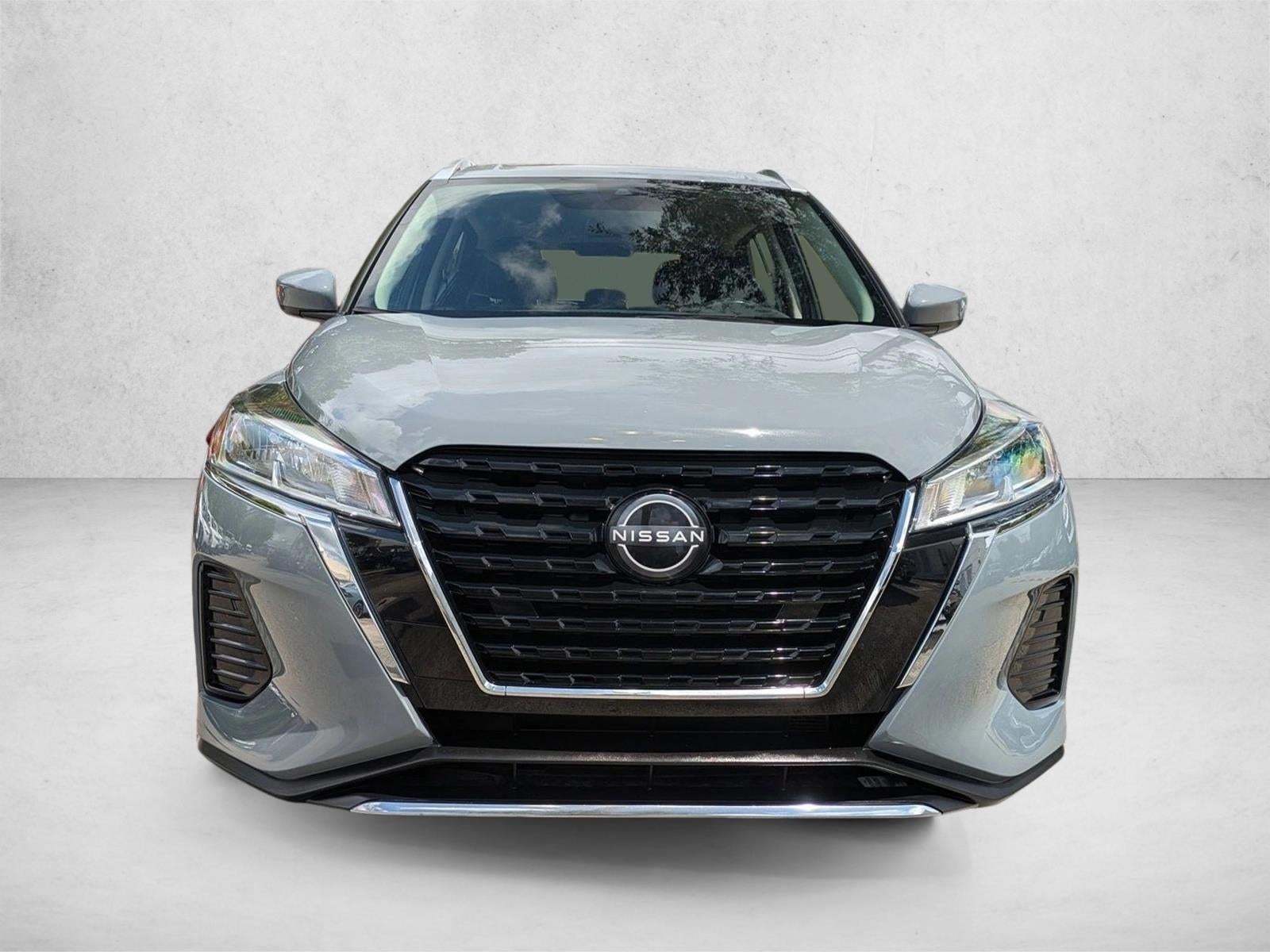 2022 Nissan Kicks SV FWD