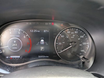 2023 Nissan Kicks SR FWD