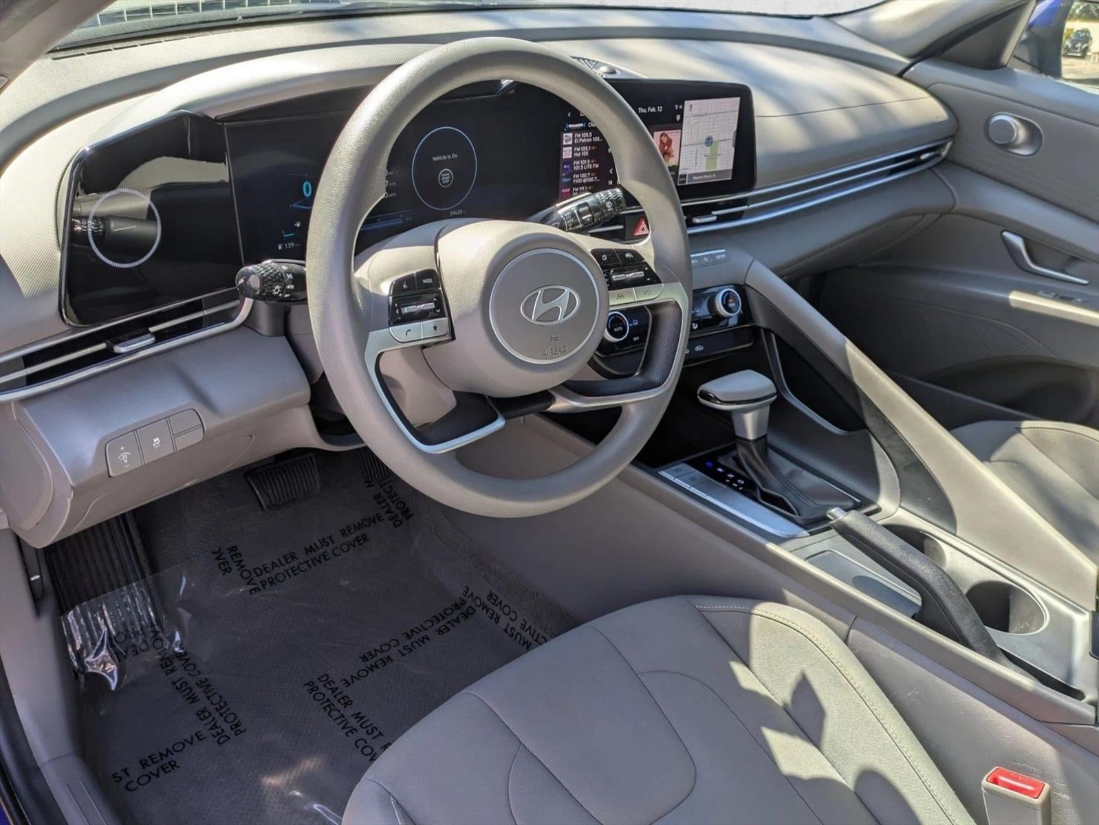 2024 Hyundai ELANTRA SEL IVT