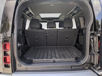 2025 Land Rover Defender 110 P400 S