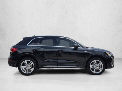 2022 Audi Q3 S line Premium Plus 45 TFSI quattro
