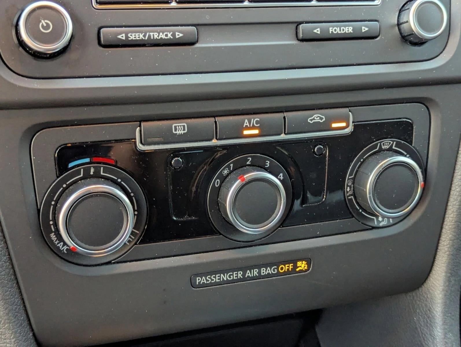 2013 Volkswagen Golf 2dr HB Auto PZEV