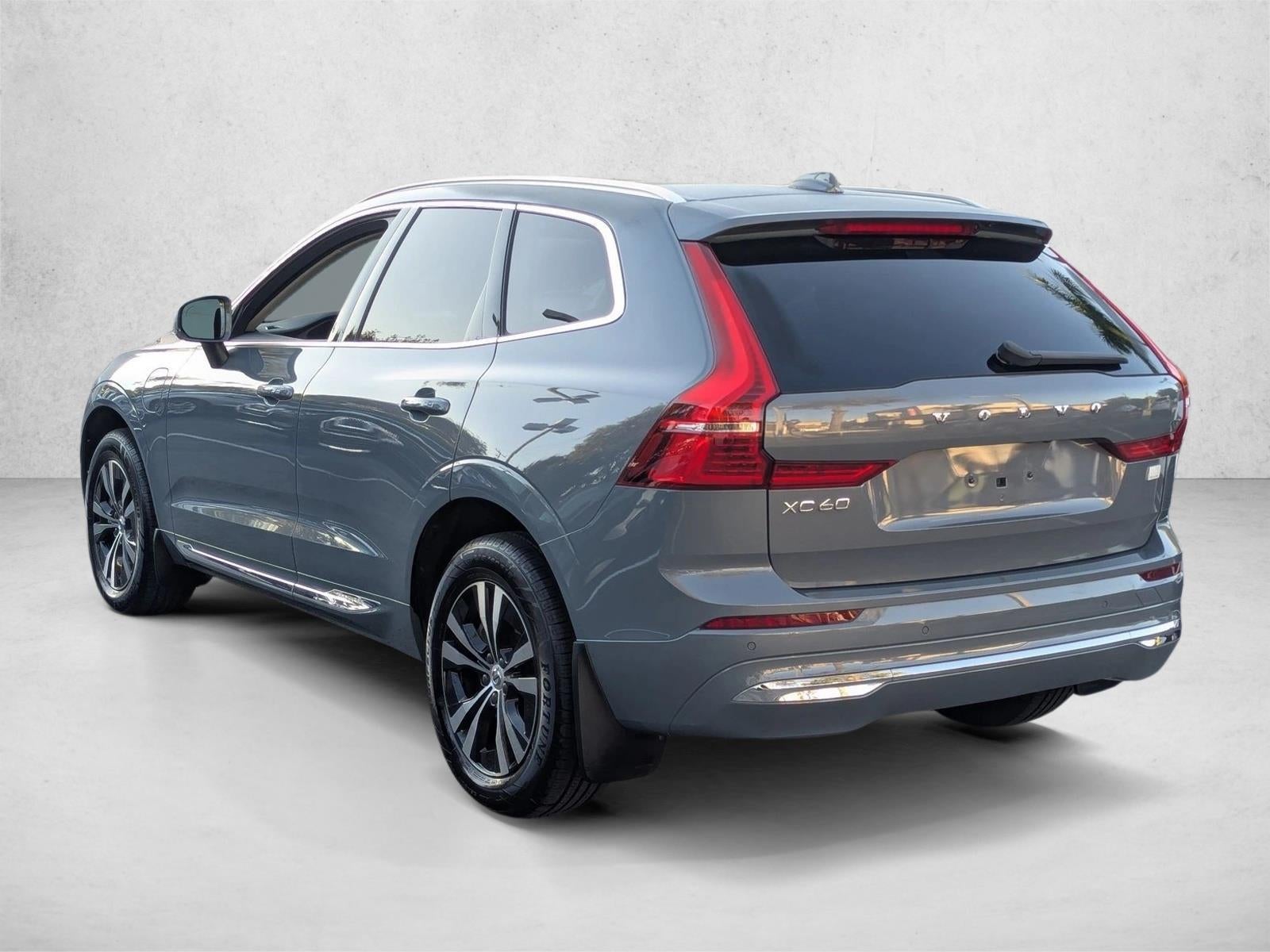 2022 Volvo XC60 Recharge Plug-In Hybrid T8 eAWD PHEV Inscription Expression