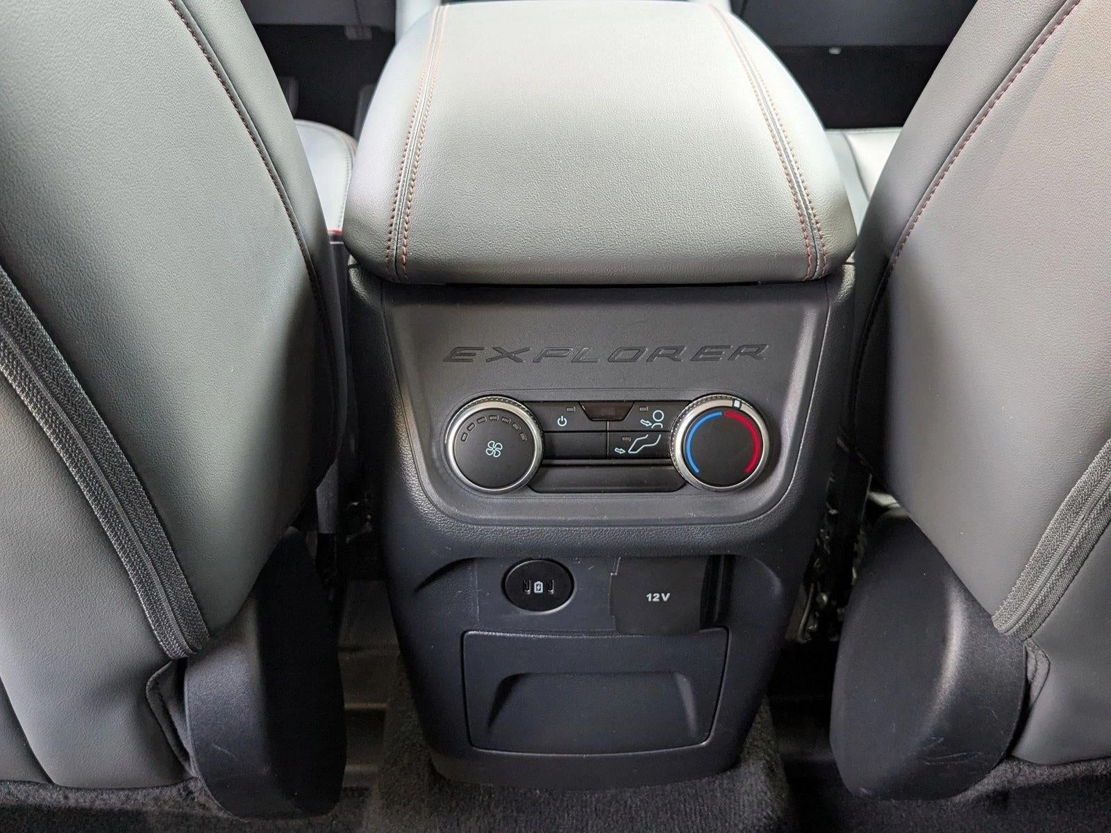 2025 Ford Explorer Active RWD