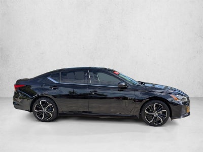 2023 Nissan Altima 2.5 SR Sedan