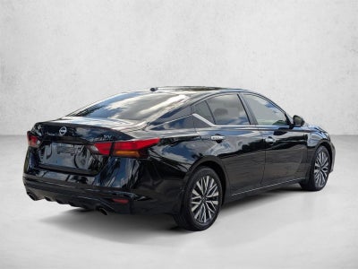 2024 Nissan Altima 2.5 SV Sedan