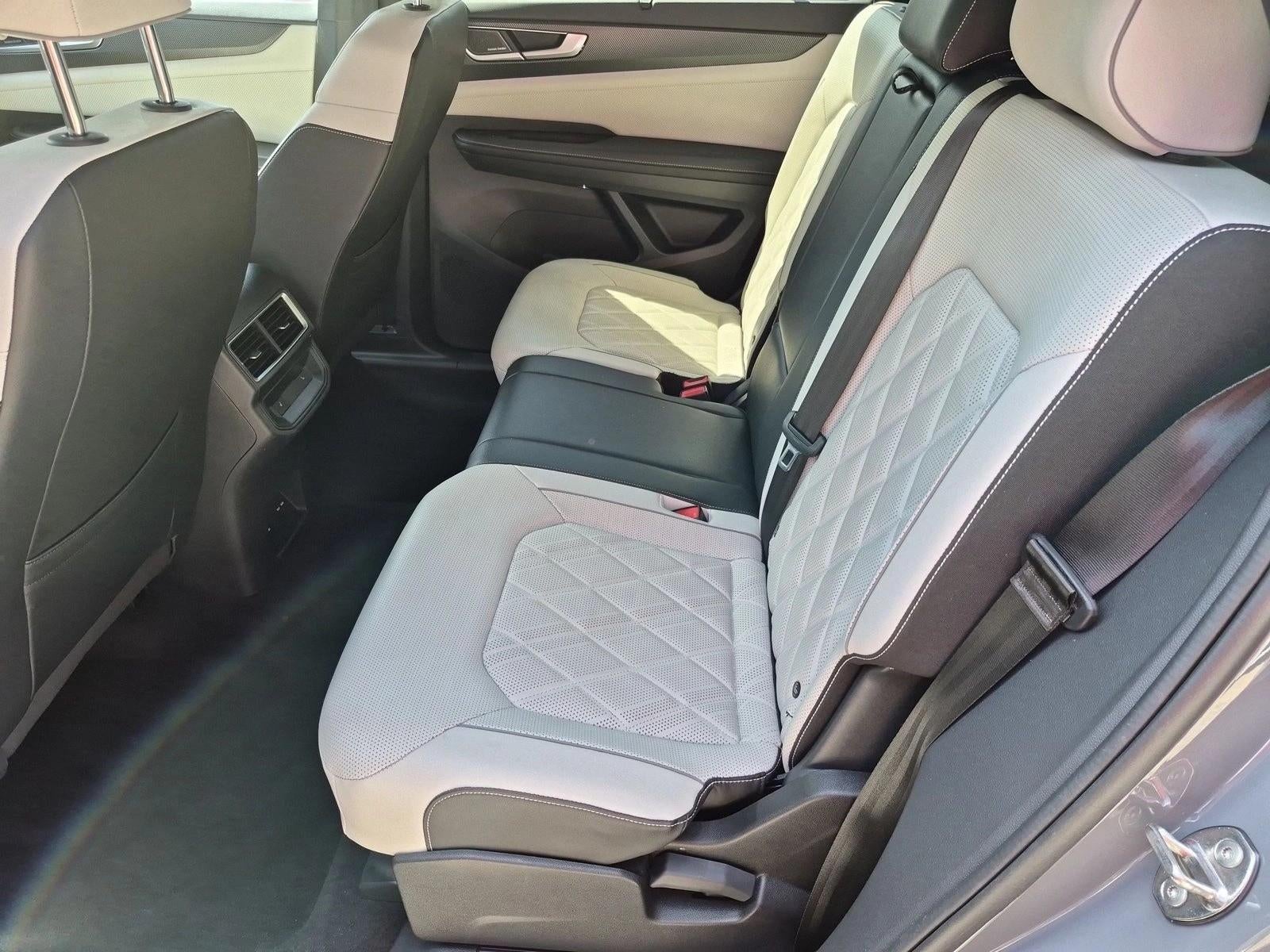 2024 Volkswagen Atlas Cross Sport 2.0T SEL Premium R-Line 4MOTION