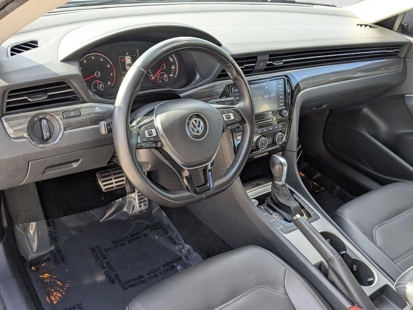 2020 Volkswagen Passat 2.0T R-Line Auto