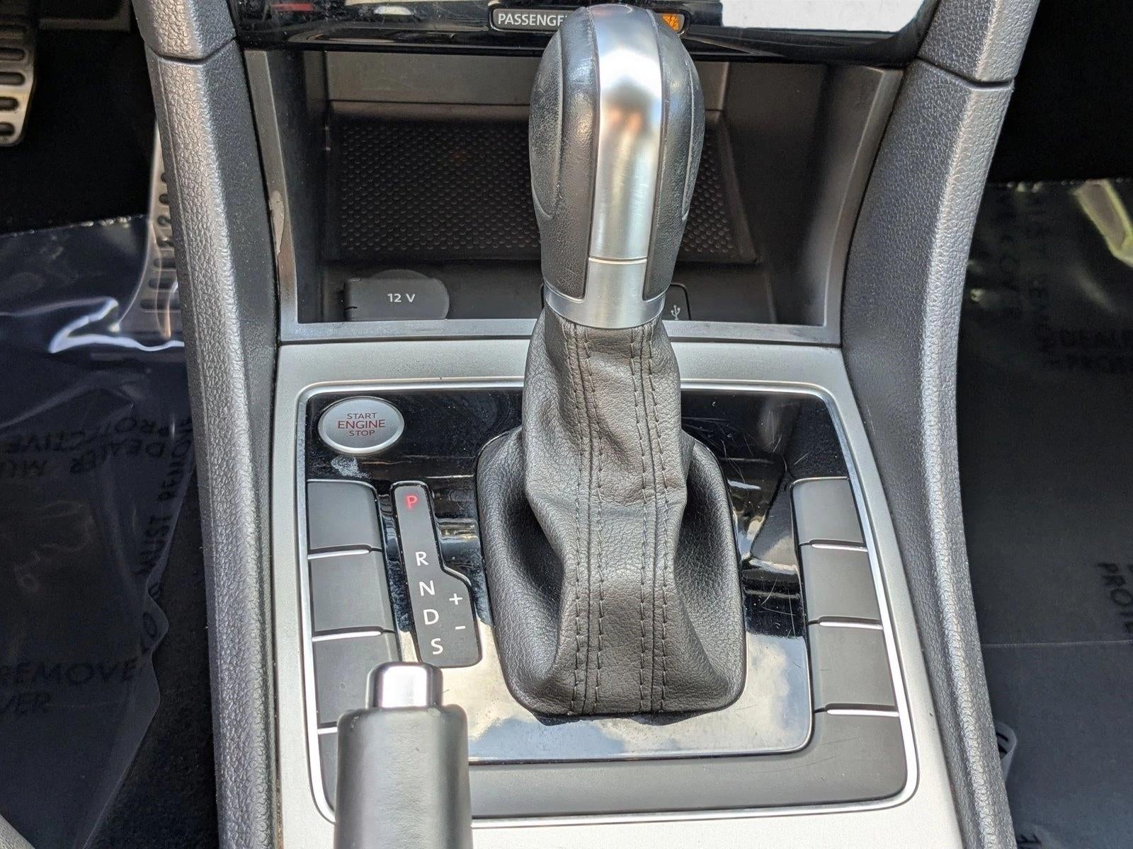 2020 Volkswagen Passat 2.0T R-Line Auto