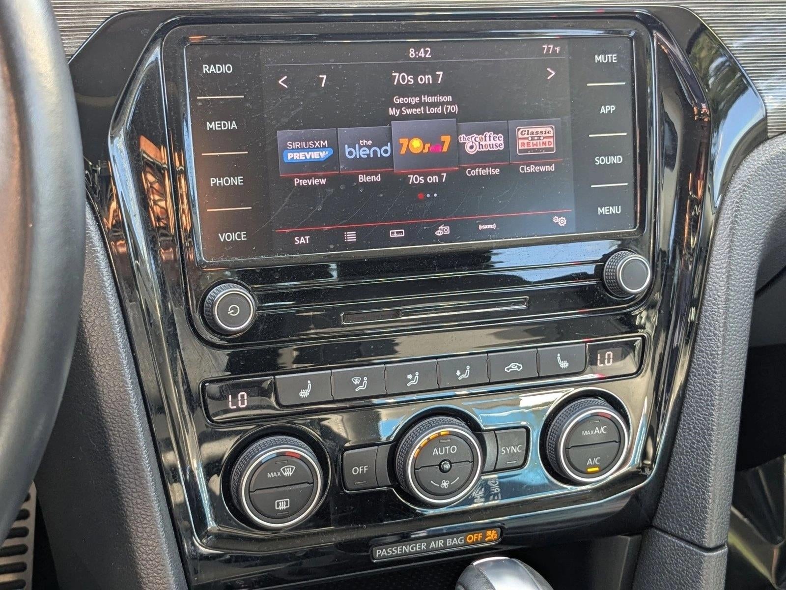 2020 Volkswagen Passat 2.0T R-Line Auto