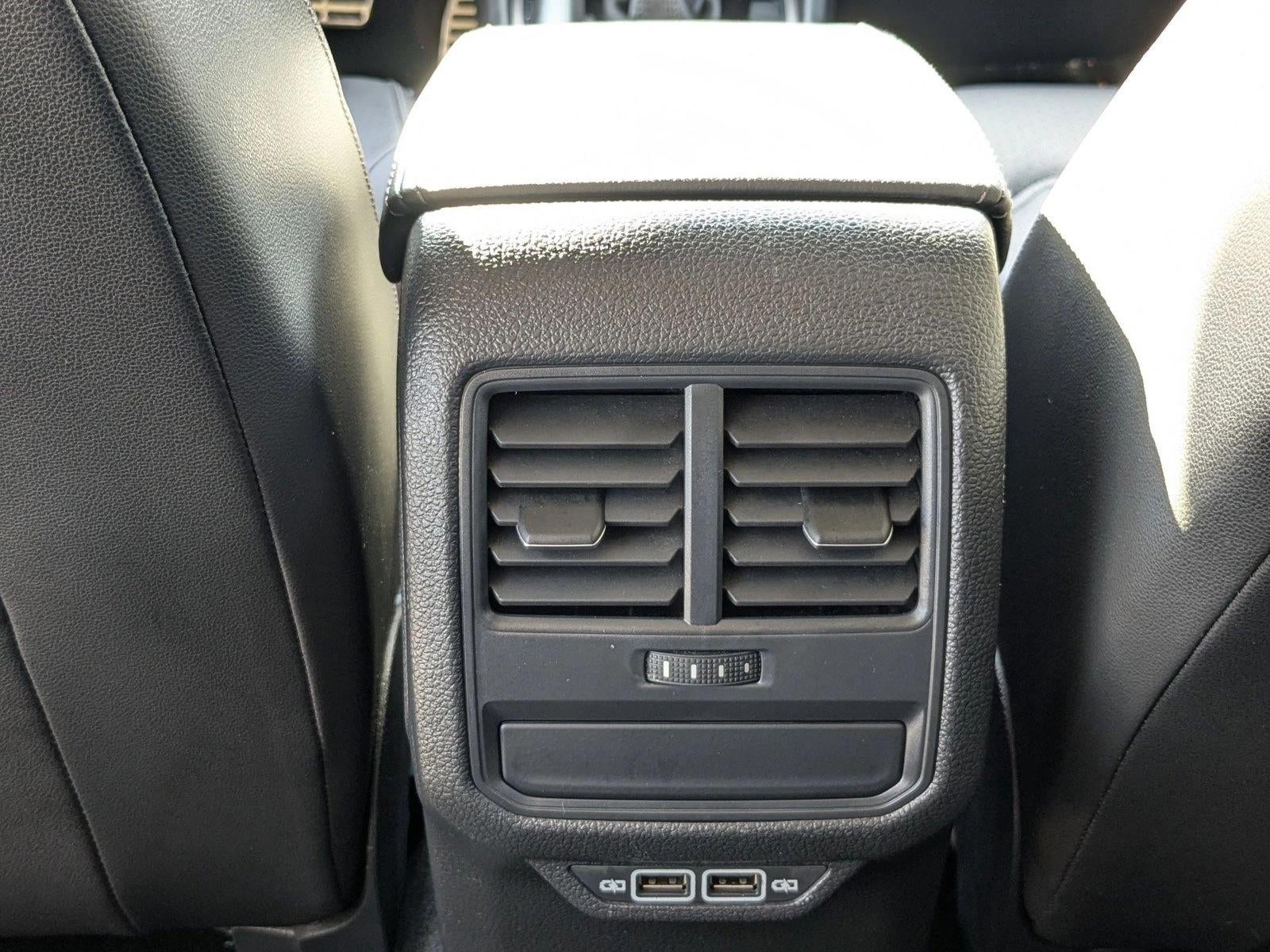 2020 Volkswagen Passat 2.0T R-Line Auto