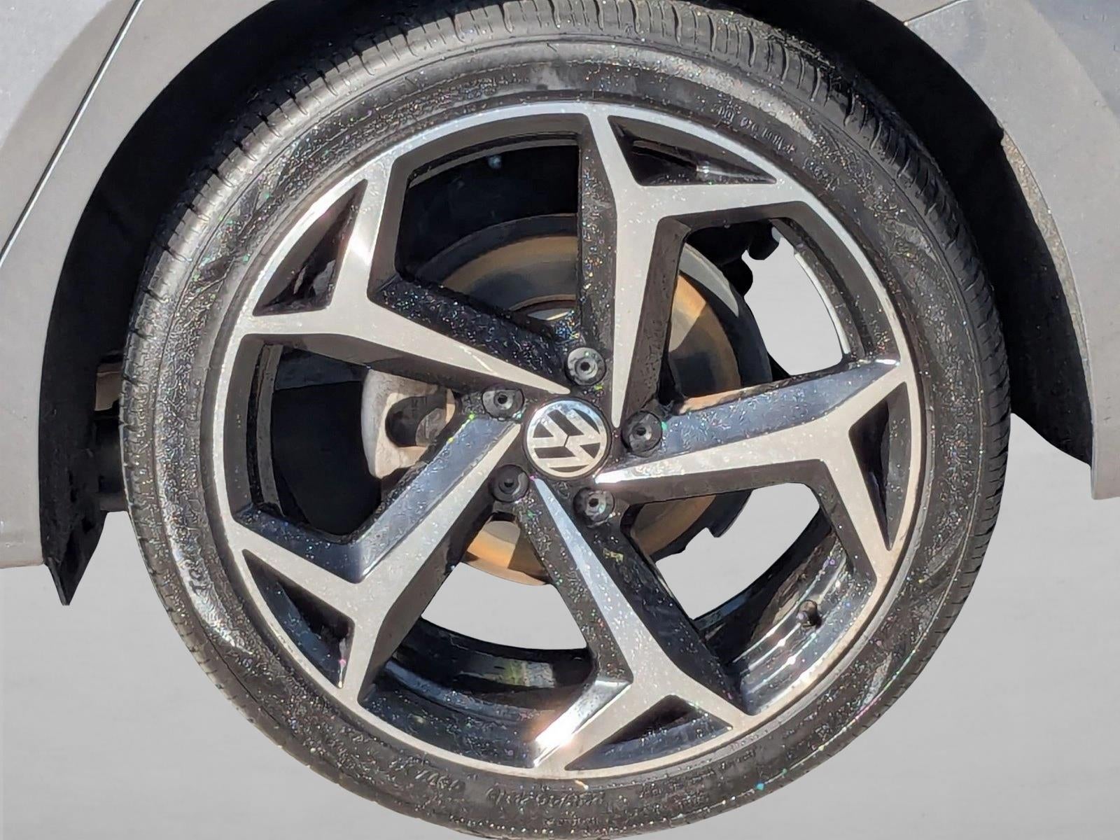 2020 Volkswagen Passat 2.0T R-Line Auto