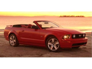 2005 Ford Mustang GT Deluxe