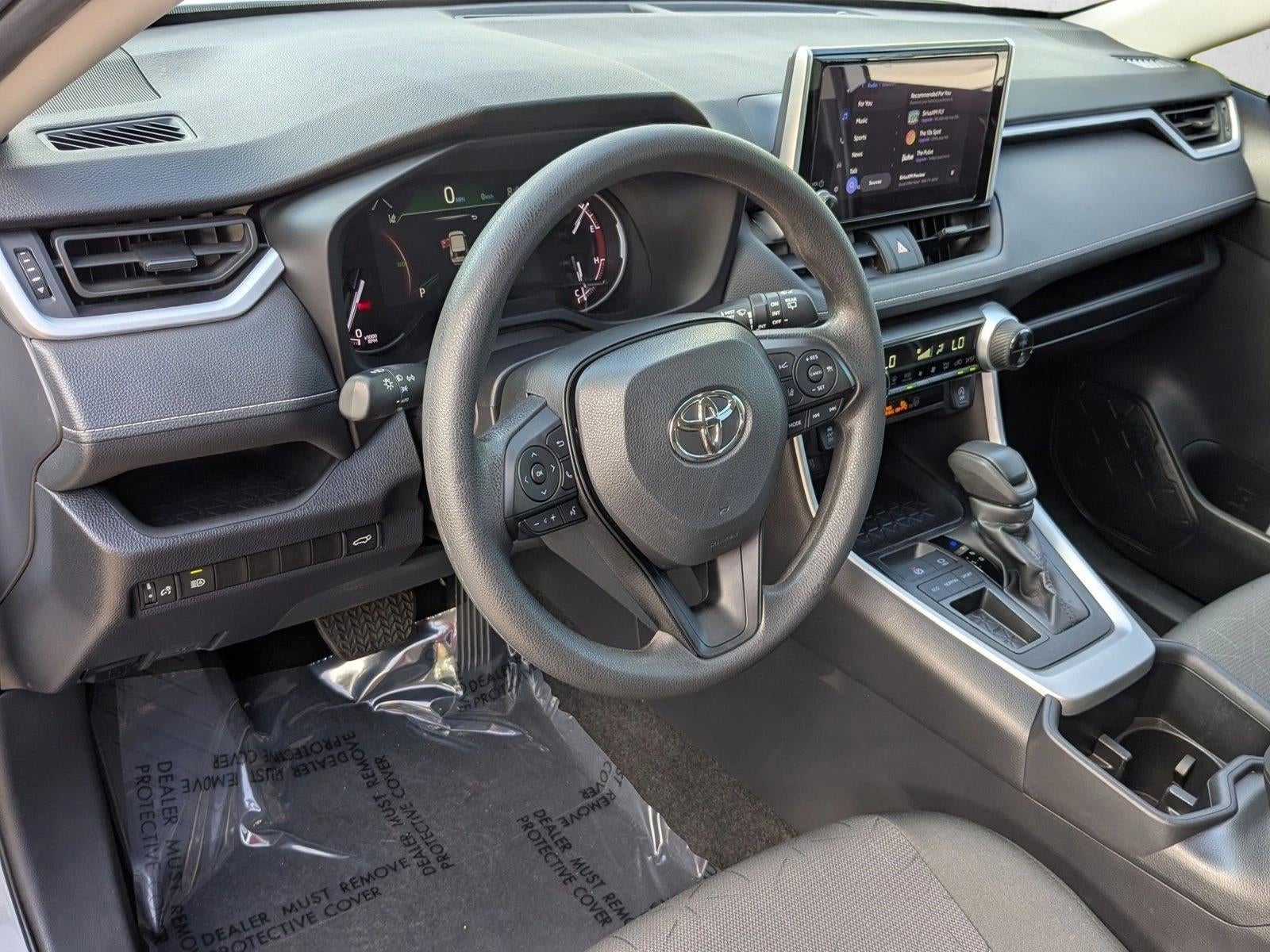 2024 Toyota RAV4 XLE FWD (Natl)