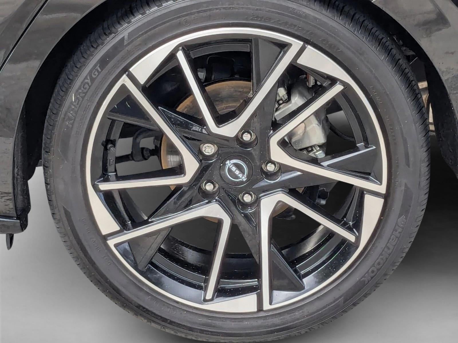 2025 Nissan Sentra SR CVT