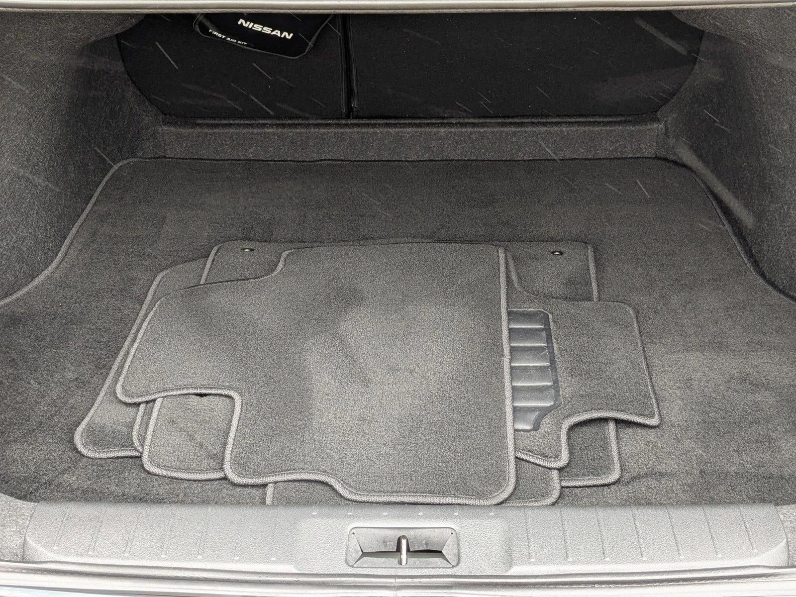 2025 Nissan Sentra SR CVT