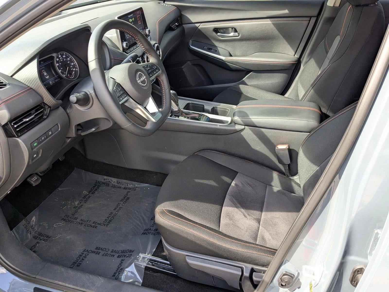 2025 Nissan Sentra SR CVT