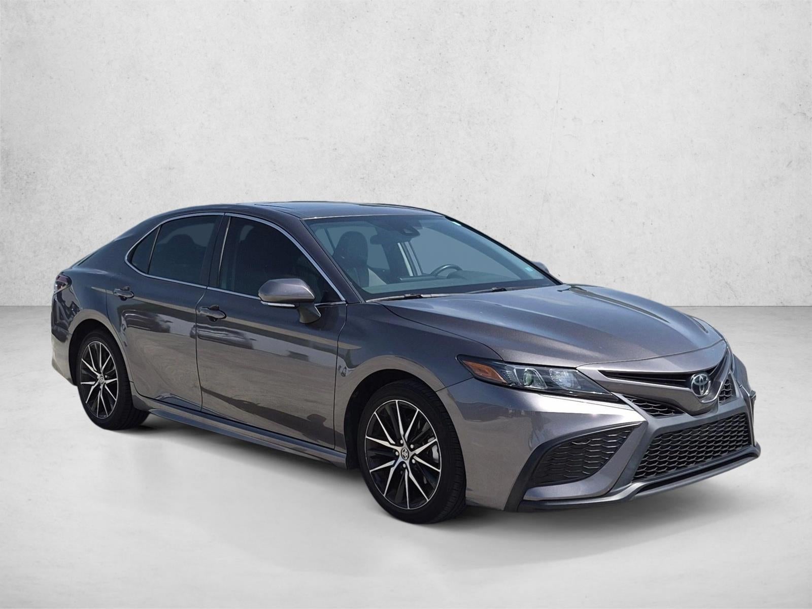 2024 Toyota Camry SE Auto (SE)