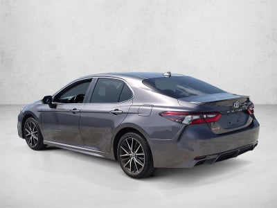 2024 Toyota Camry SE Auto (SE)