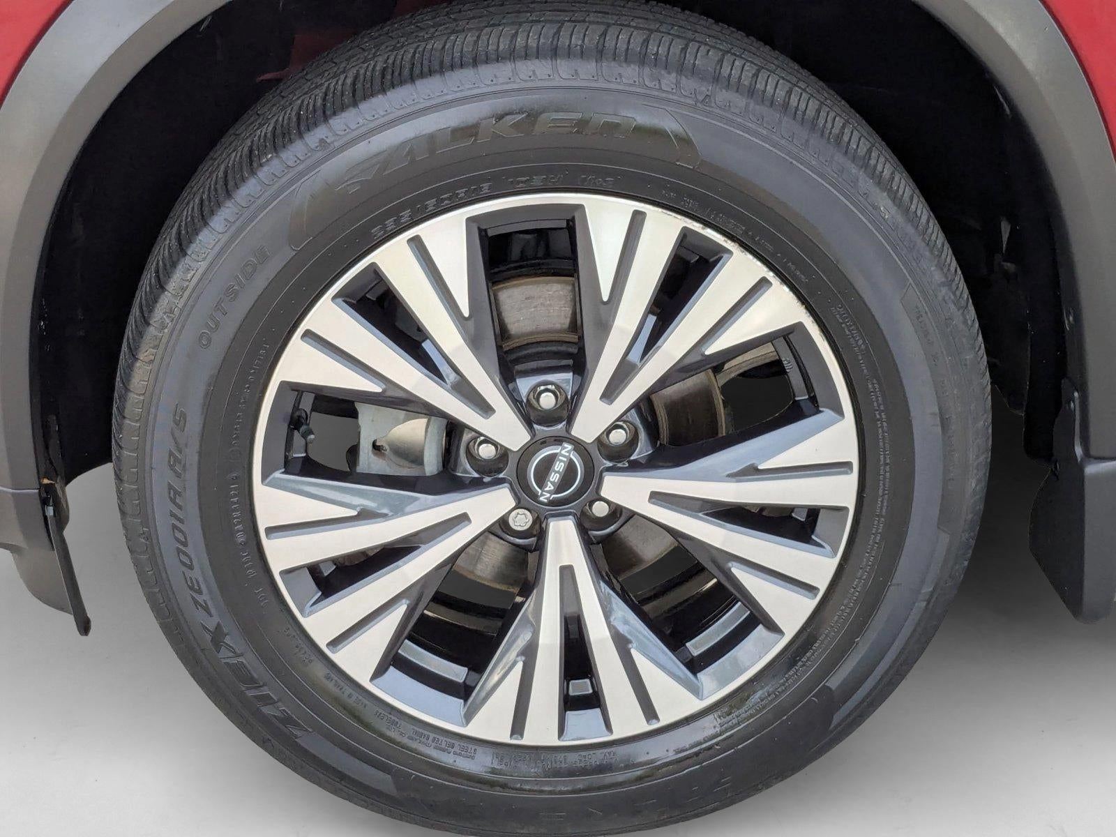 2022 Nissan Rogue FWD SV