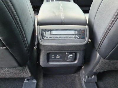 2023 Nissan Pathfinder Platinum 2WD