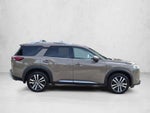 2023 Nissan Pathfinder Platinum 2WD