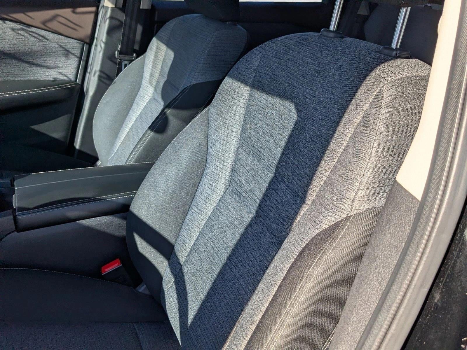 2023 Nissan Rogue FWD SV *Ltd Avail*