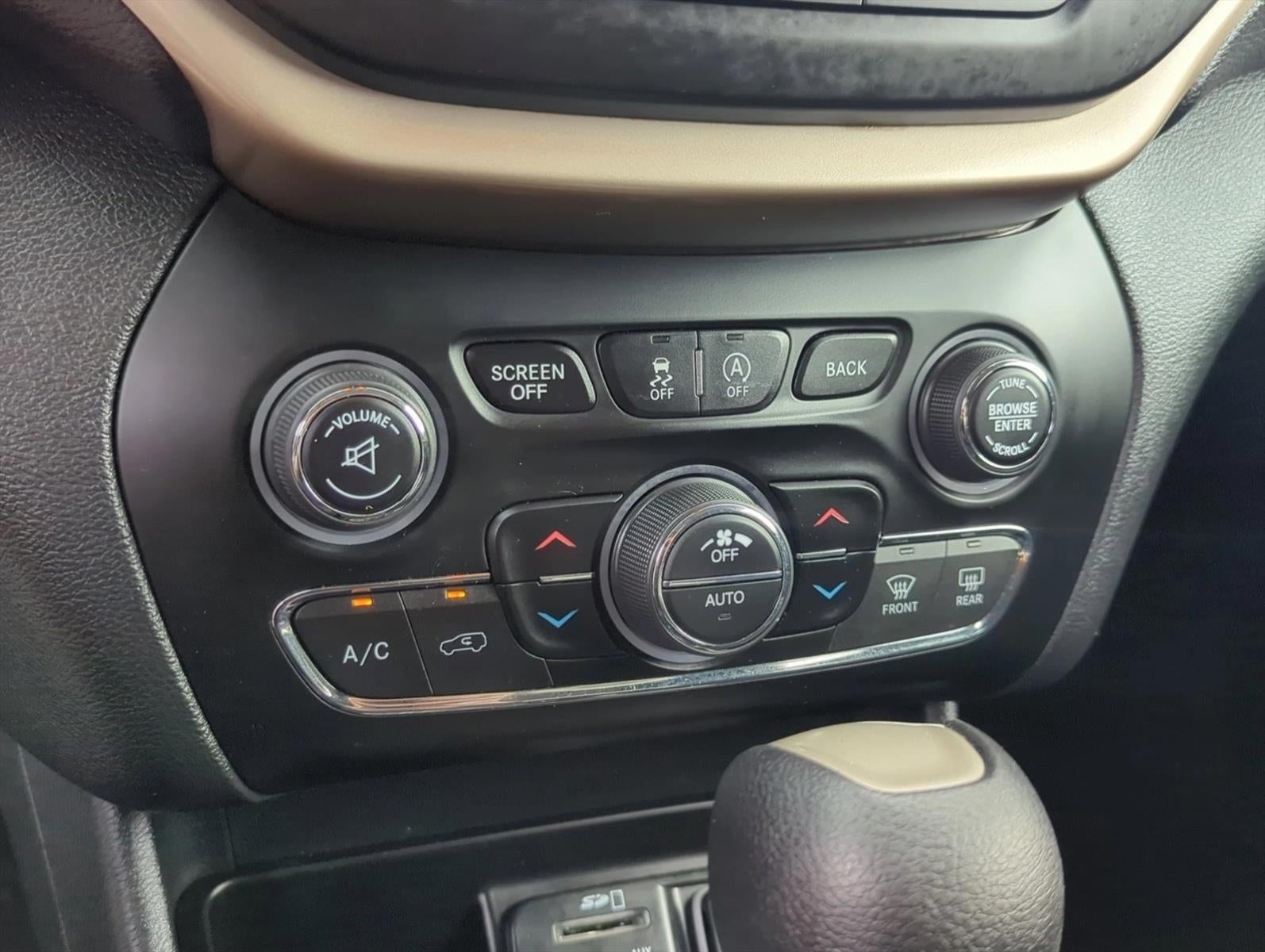 2016 Jeep Cherokee 4WD 4dr Latitude