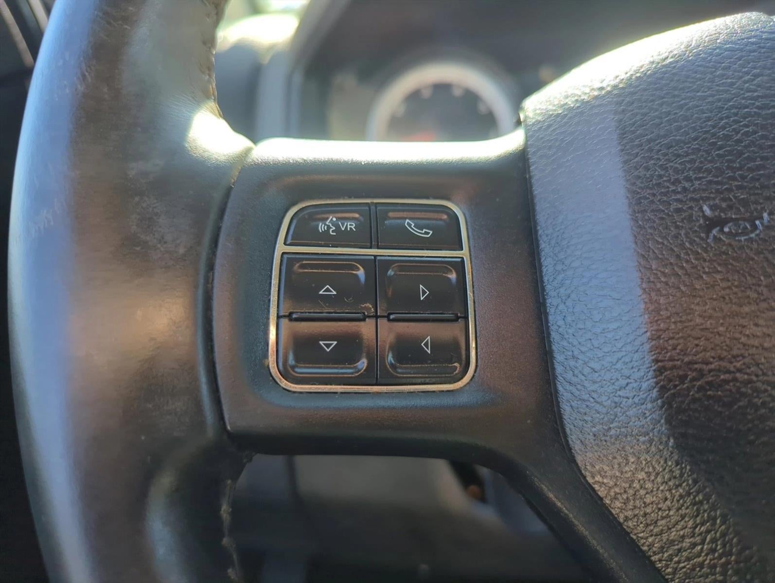 2015 RAM 1500 2WD Crew Cab 5.7 Ft Box Big Horn