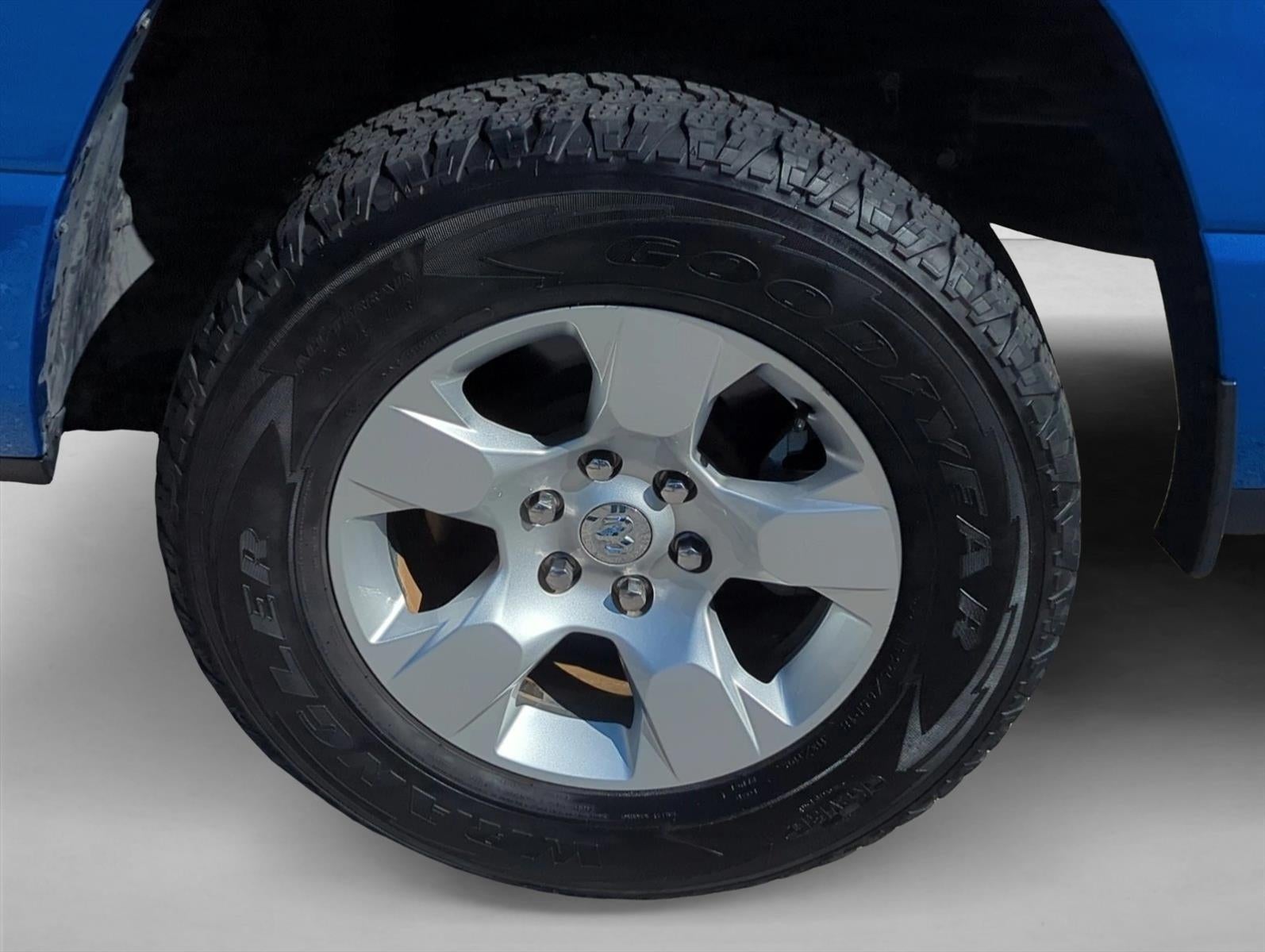 2021 RAM 1500 Big Horn 4x2 Crew Cab 5'7" Box