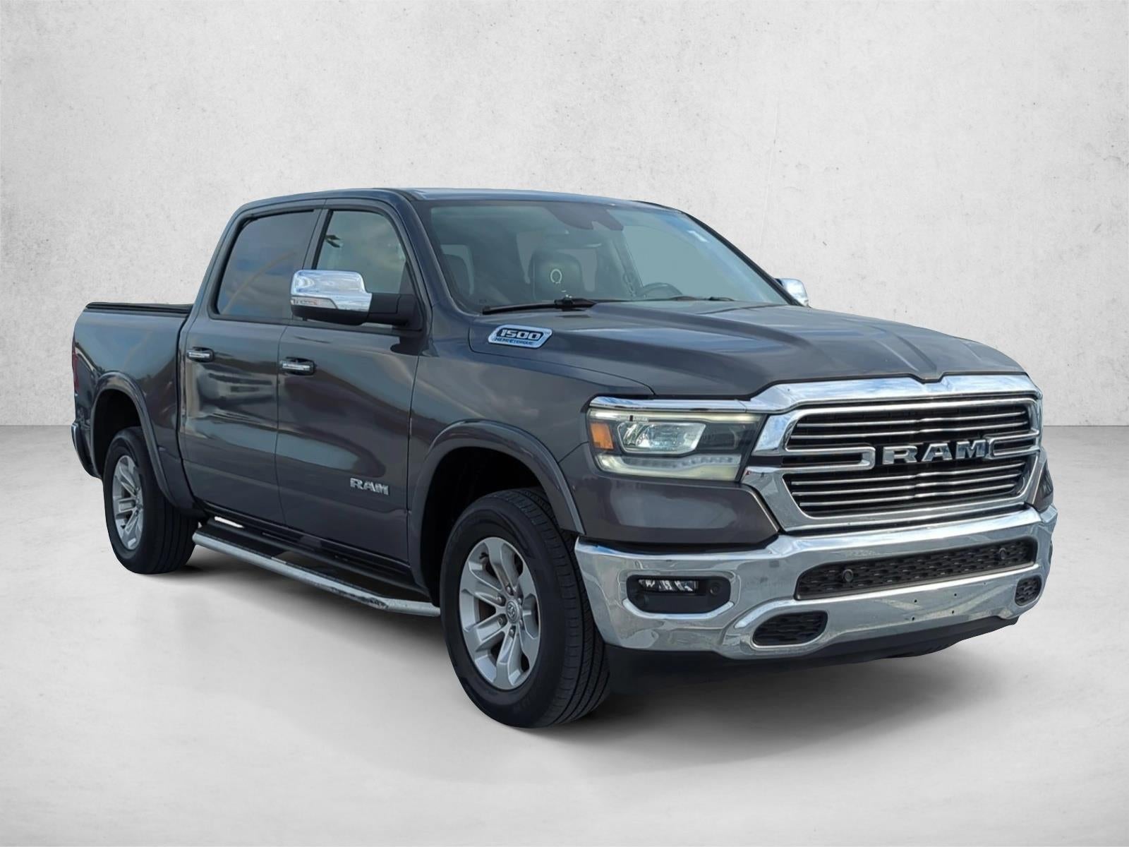2022 RAM 1500 Laramie 4x4 Crew Cab 5'7" Box