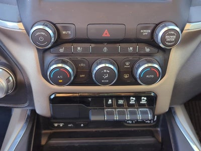 2019 RAM 1500 Laramie 4x4 Crew Cab 5'7" Box