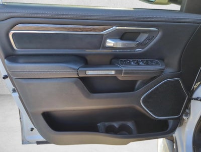 2019 RAM 1500 Laramie 4x4 Crew Cab 5'7" Box