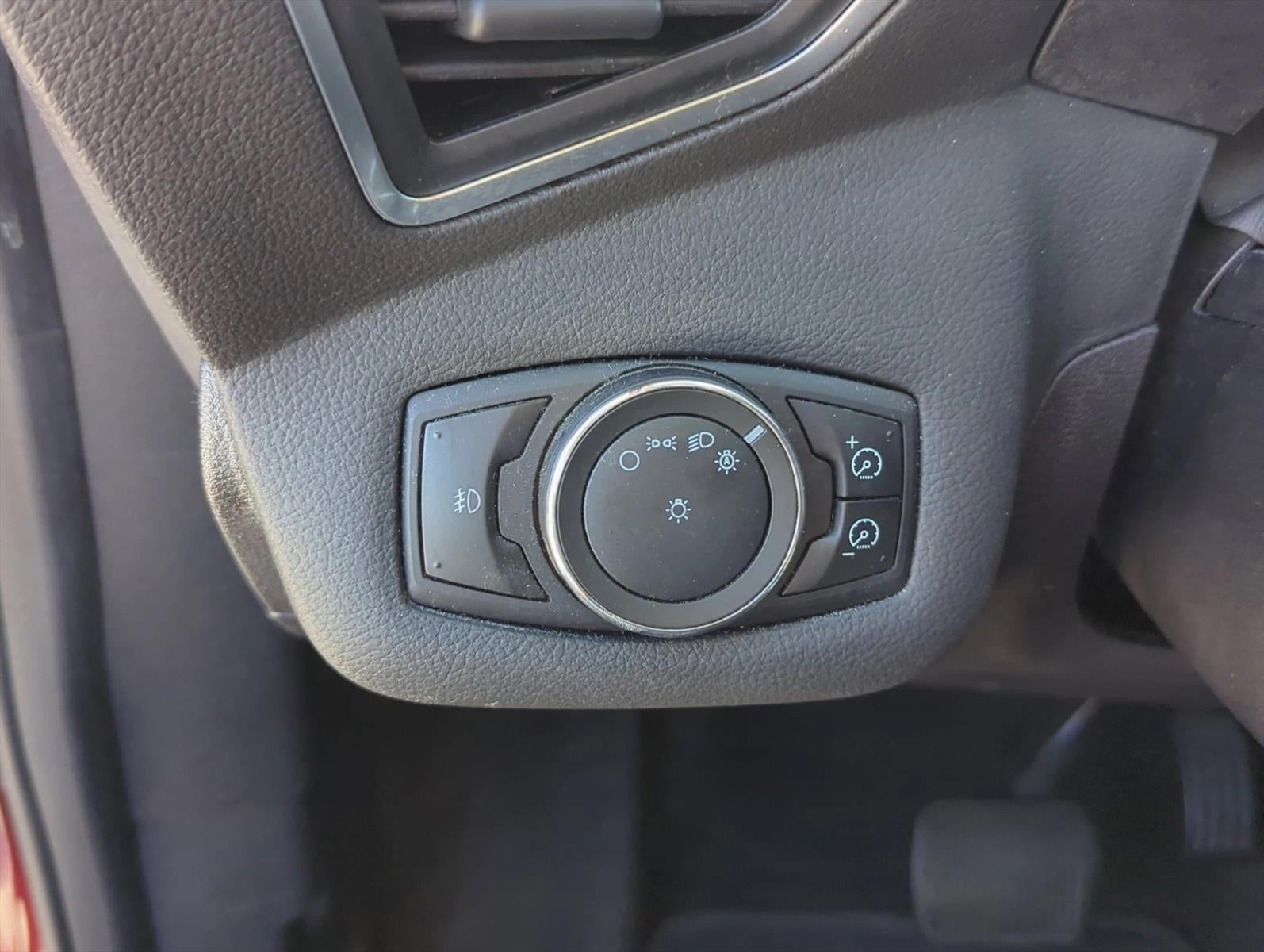 2013 Ford C-Max Hybrid 5dr HB SEL