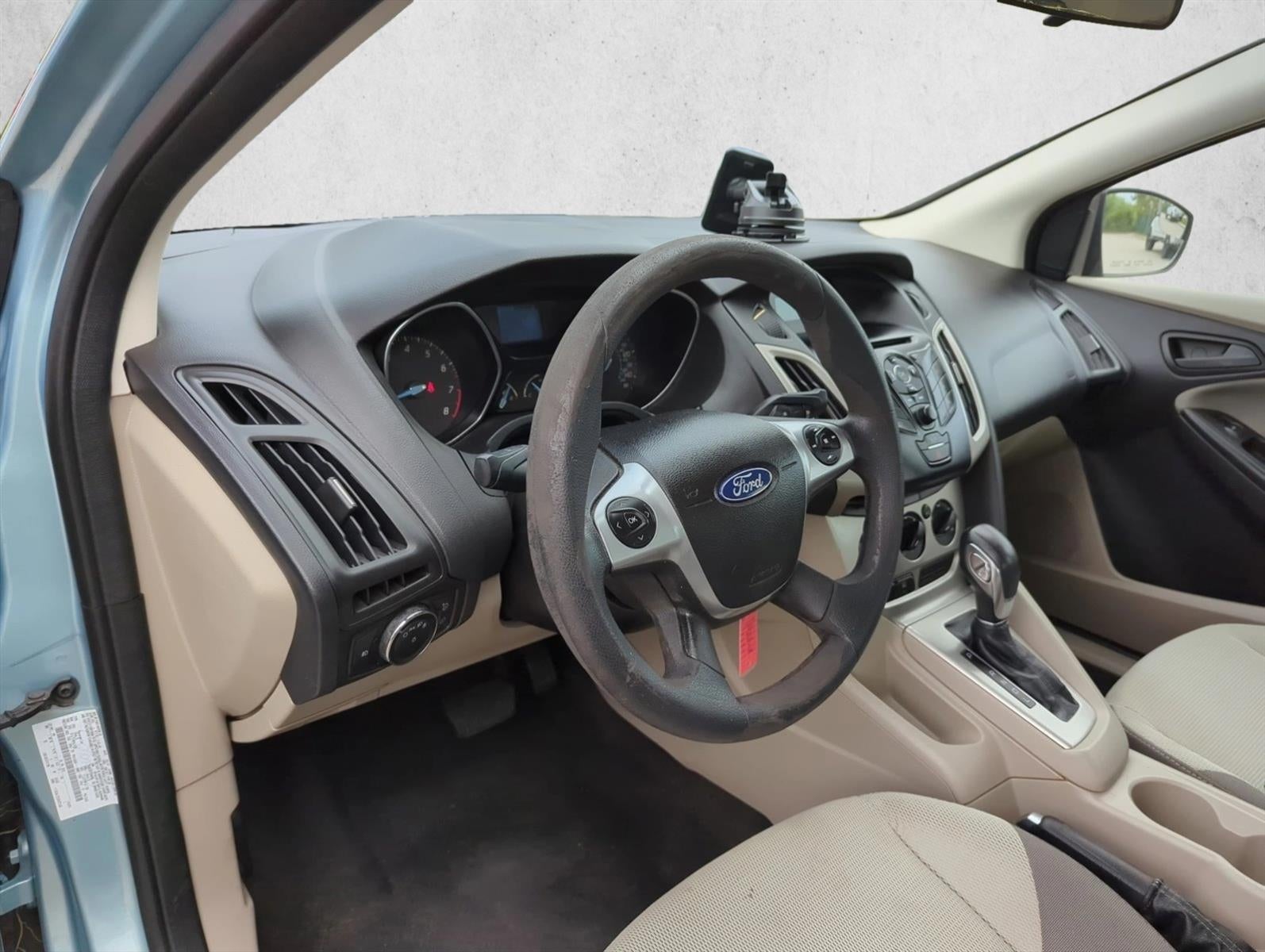 2012 Ford Focus 4dr Sdn SE