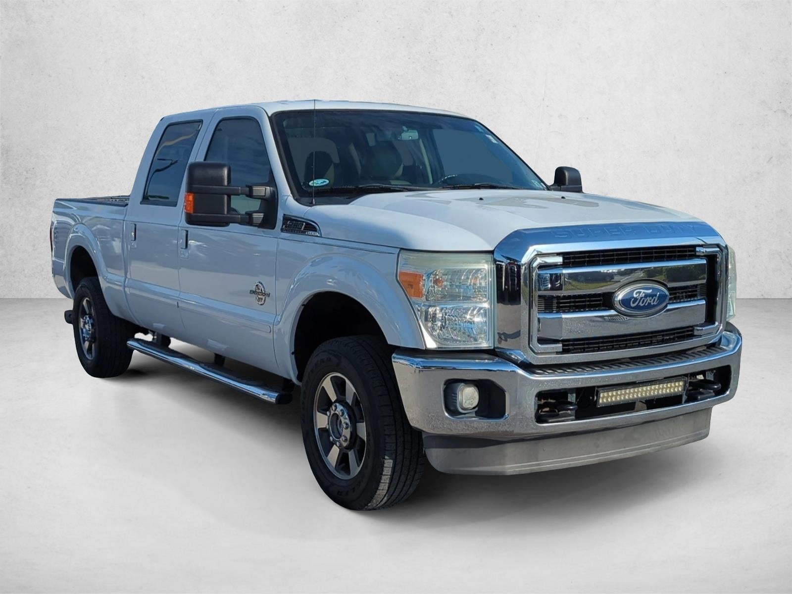 2011 Ford Super Duty F-250 SRW 4WD Crew Cab 6-3/4 Ft Box Lariat