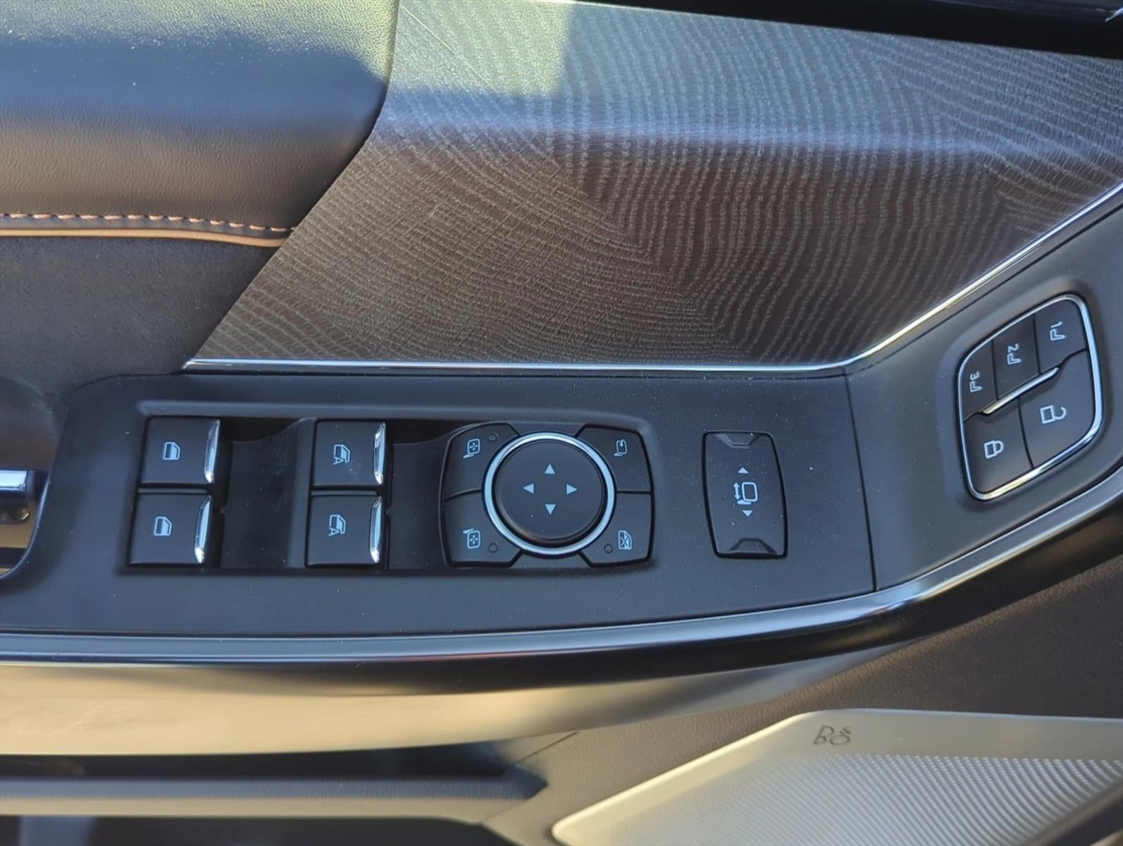 2024 Ford Super Duty F-350 SRW Platinum 4WD Crew Cab 6.75' Box