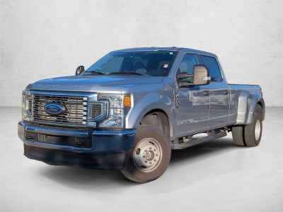 2022 Ford Super Duty F-350 DRW XLT 4WD Crew Cab 8' Box