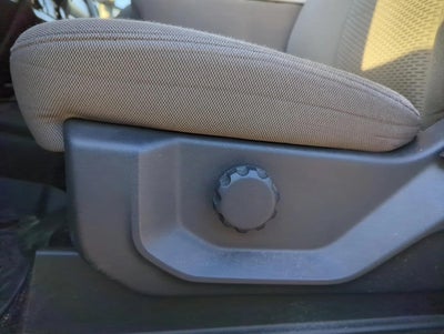 2022 Ford Super Duty F-350 DRW XLT 4WD Crew Cab 8' Box