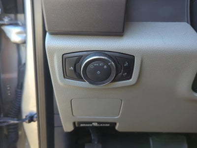 2022 Ford Super Duty F-350 DRW XLT 4WD Crew Cab 8' Box