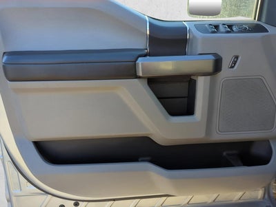 2022 Ford Super Duty F-350 DRW XLT 4WD Crew Cab 8' Box