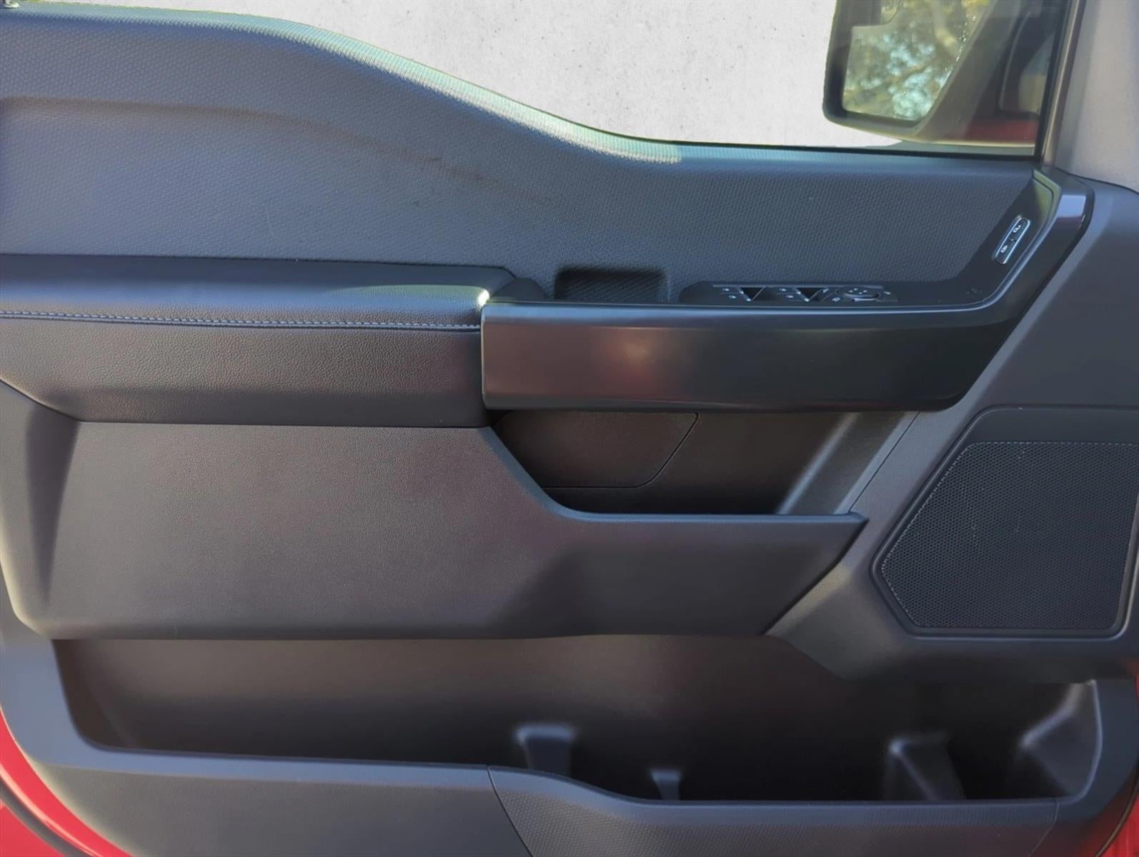 2022 Ford F-150 XL 2WD SuperCrew 5.5' Box