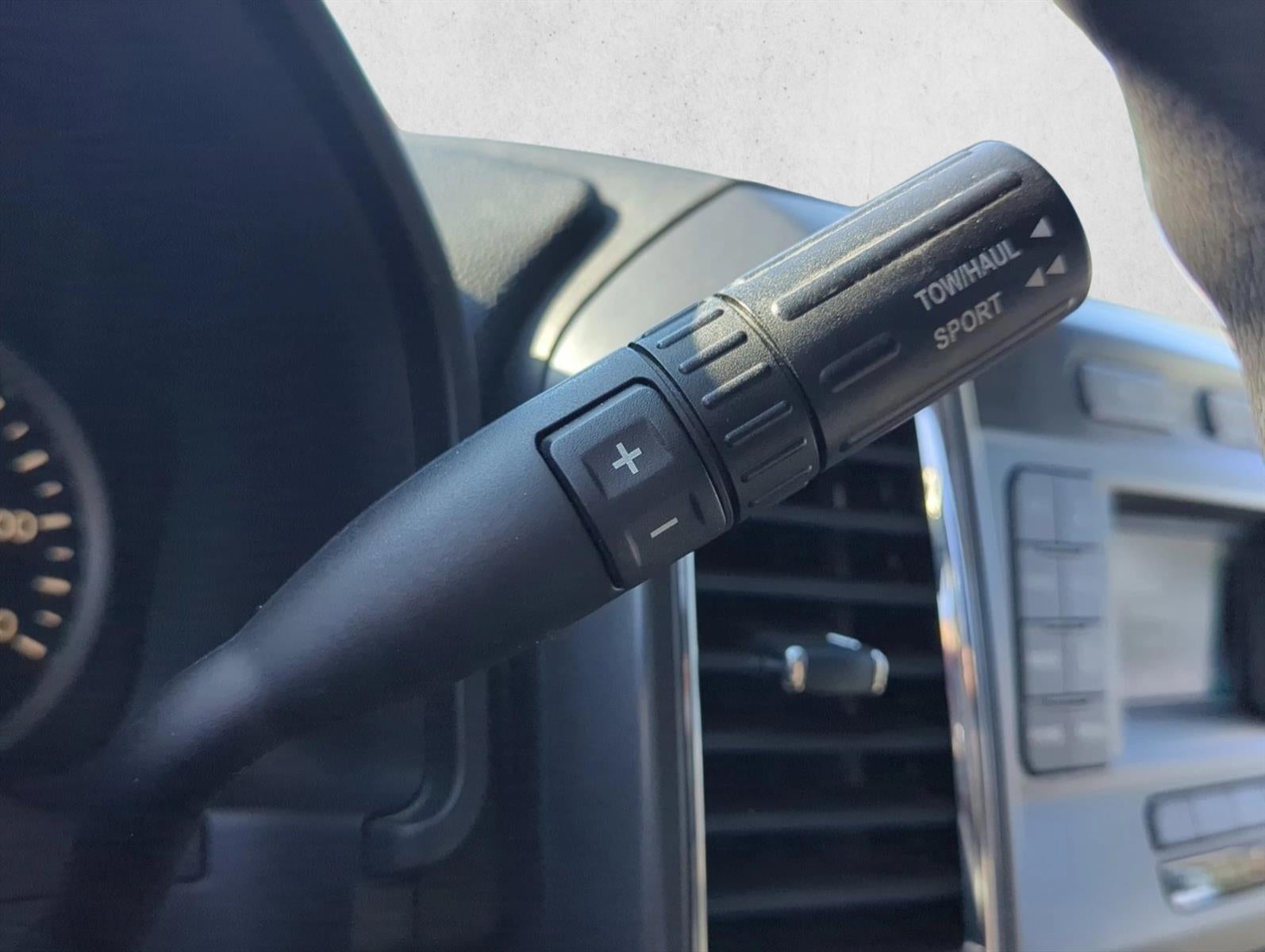 2016 Ford F-150 4WD SuperCrew 5-1/2 Ft Box XLT