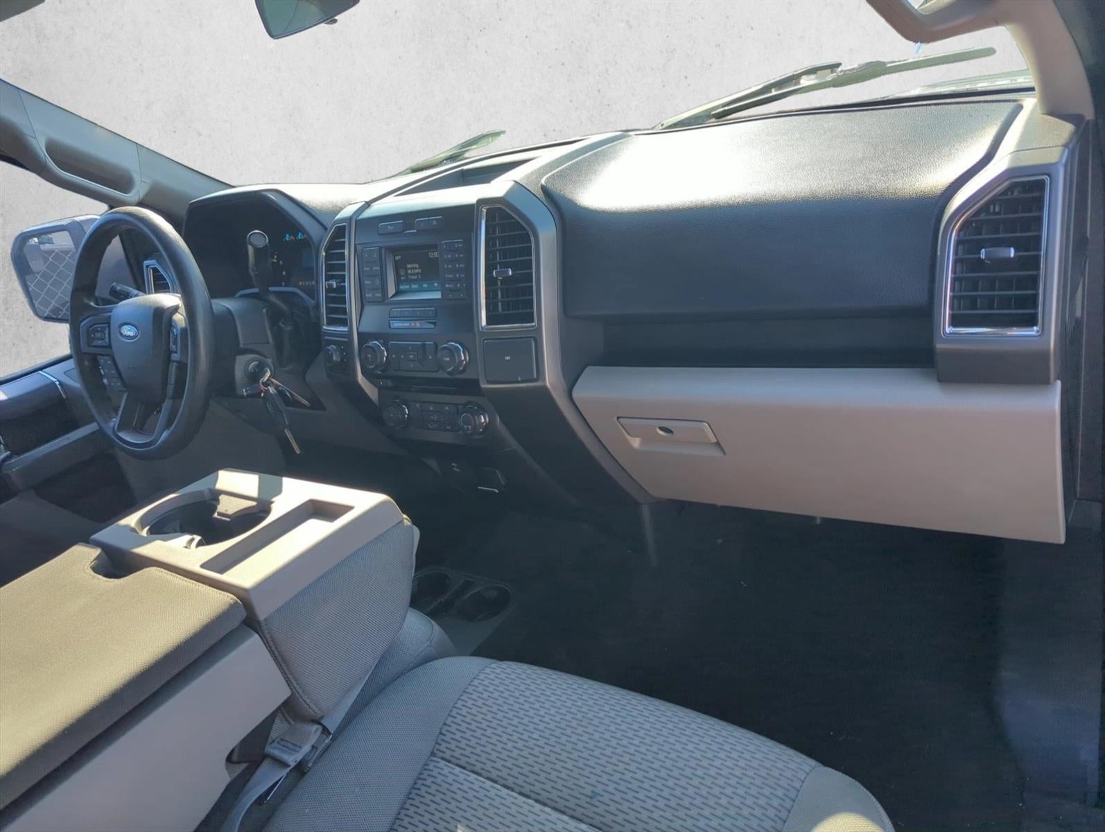 2016 Ford F-150 4WD SuperCrew 5-1/2 Ft Box XLT