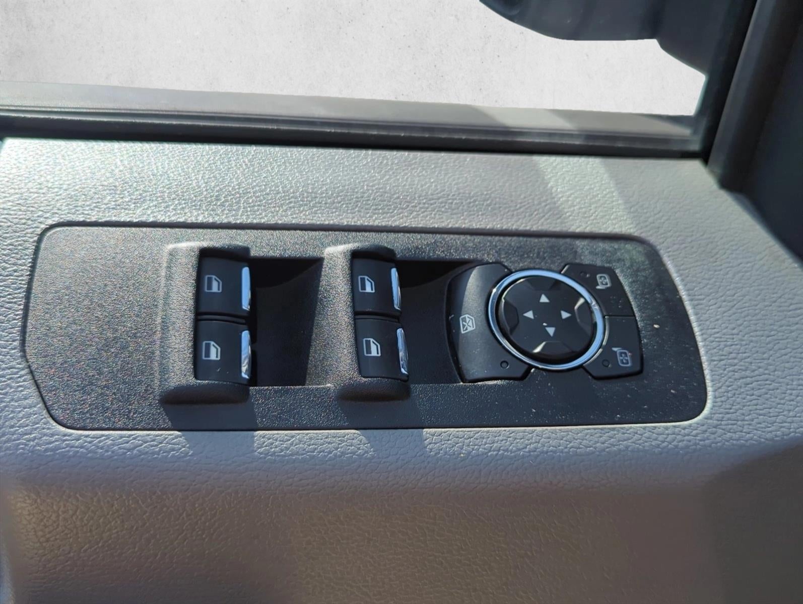 2016 Ford F-150 4WD SuperCrew 5-1/2 Ft Box XLT