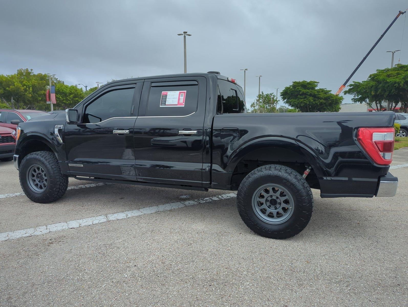 2023 Ford F-150 LARIAT 4WD SuperCrew 5.5' Box